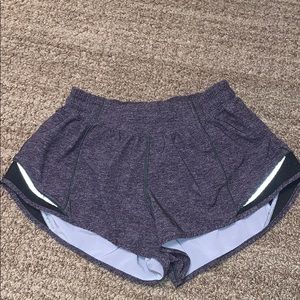 Lululemon Hotty Hot Shorts 2.5